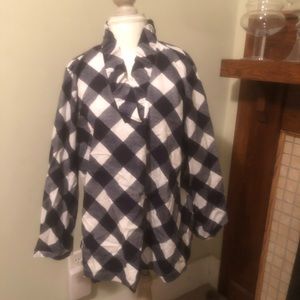 NWT Crown and Ivy top.